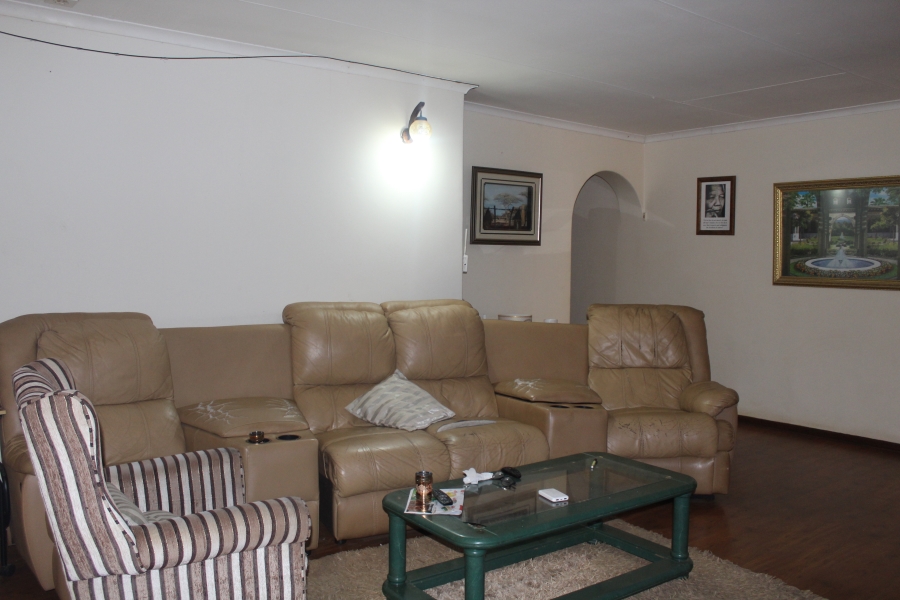 4 Bedroom Property for Sale in Mooinooi North West